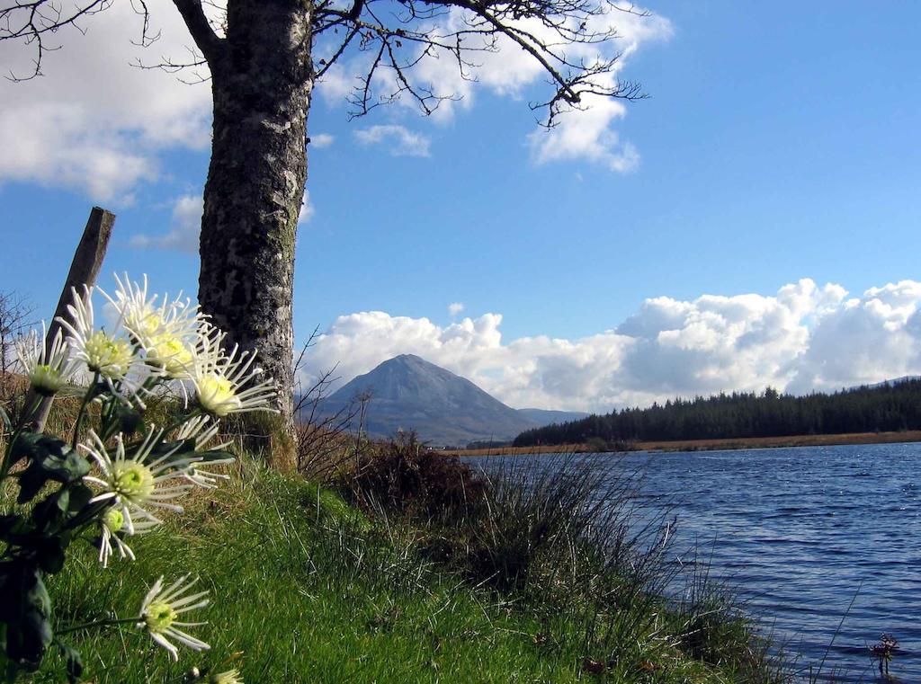 An Chúirt Hotel, Gweedore, Donegal Buitenkant foto