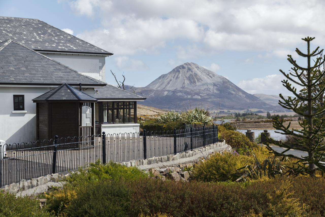 An Chúirt Hotel, Gweedore, Donegal Buitenkant foto